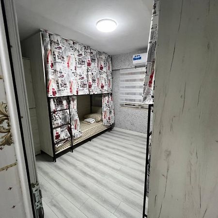 Abs Guest House أوش المظهر الخارجي الصورة
