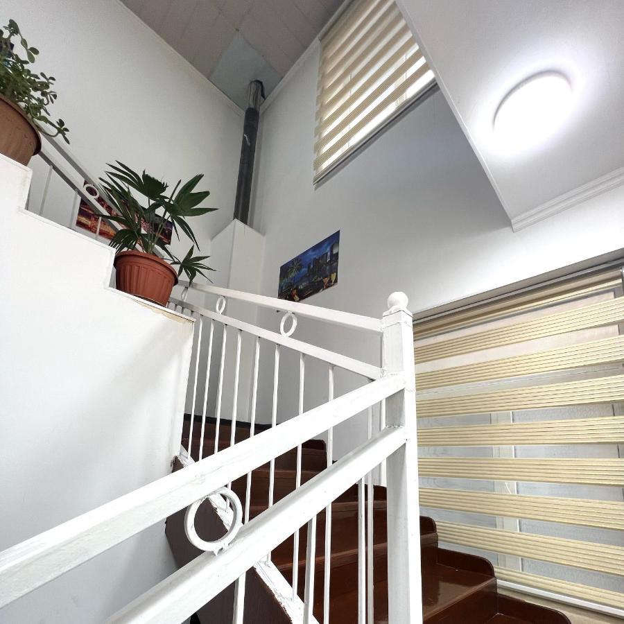 Abs Guest House أوش المظهر الخارجي الصورة