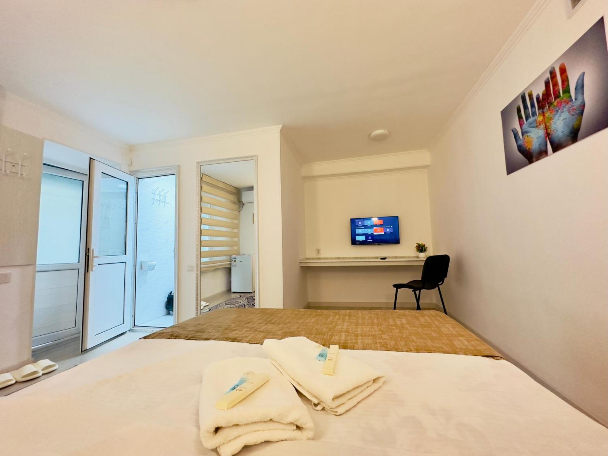 Abs Guest House أوش المظهر الخارجي الصورة