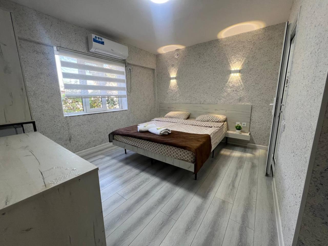 Abs Guest House أوش المظهر الخارجي الصورة