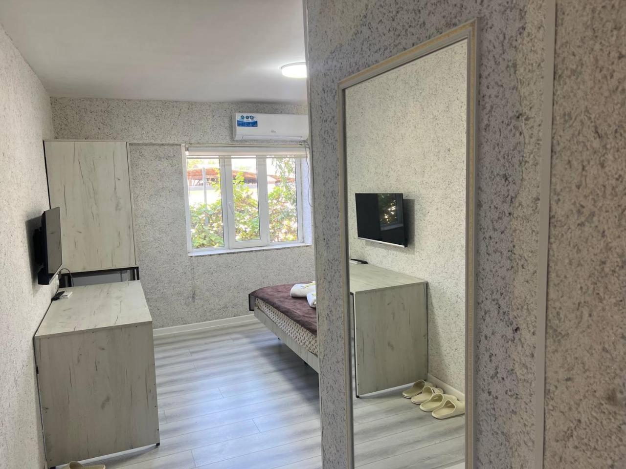 Abs Guest House أوش المظهر الخارجي الصورة